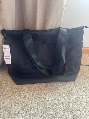 NWT 32 degrees travel Tote Bag